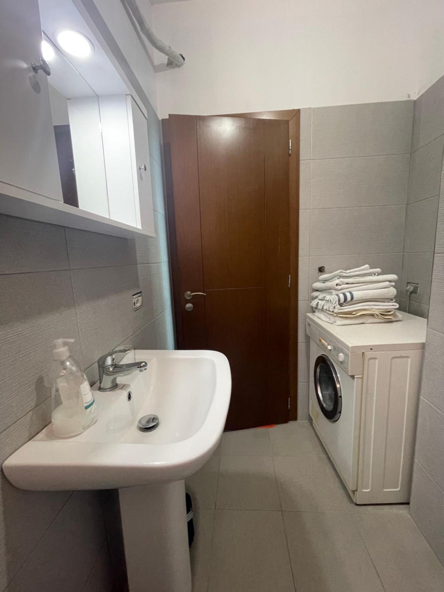 Bajovah & Restaurant Apartment Tirana